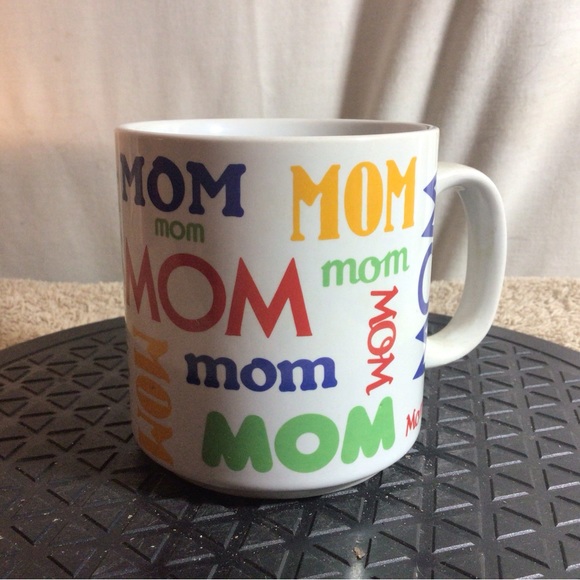 MOM Ceramic Coffee/Tea Mug White W/Multicolor Lettering Russ Berries pre-owned - Picture 2 of 12